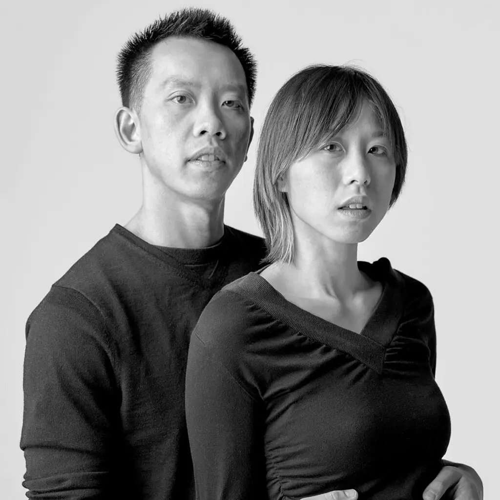 A Striking Resemblance- the photography of François Brunelle