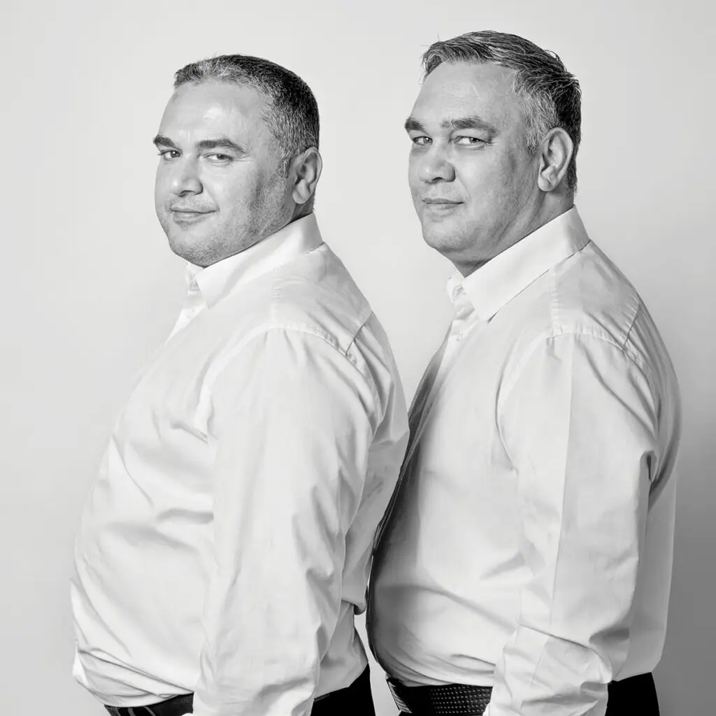 A Striking Resemblance- the photography of François Brunelle