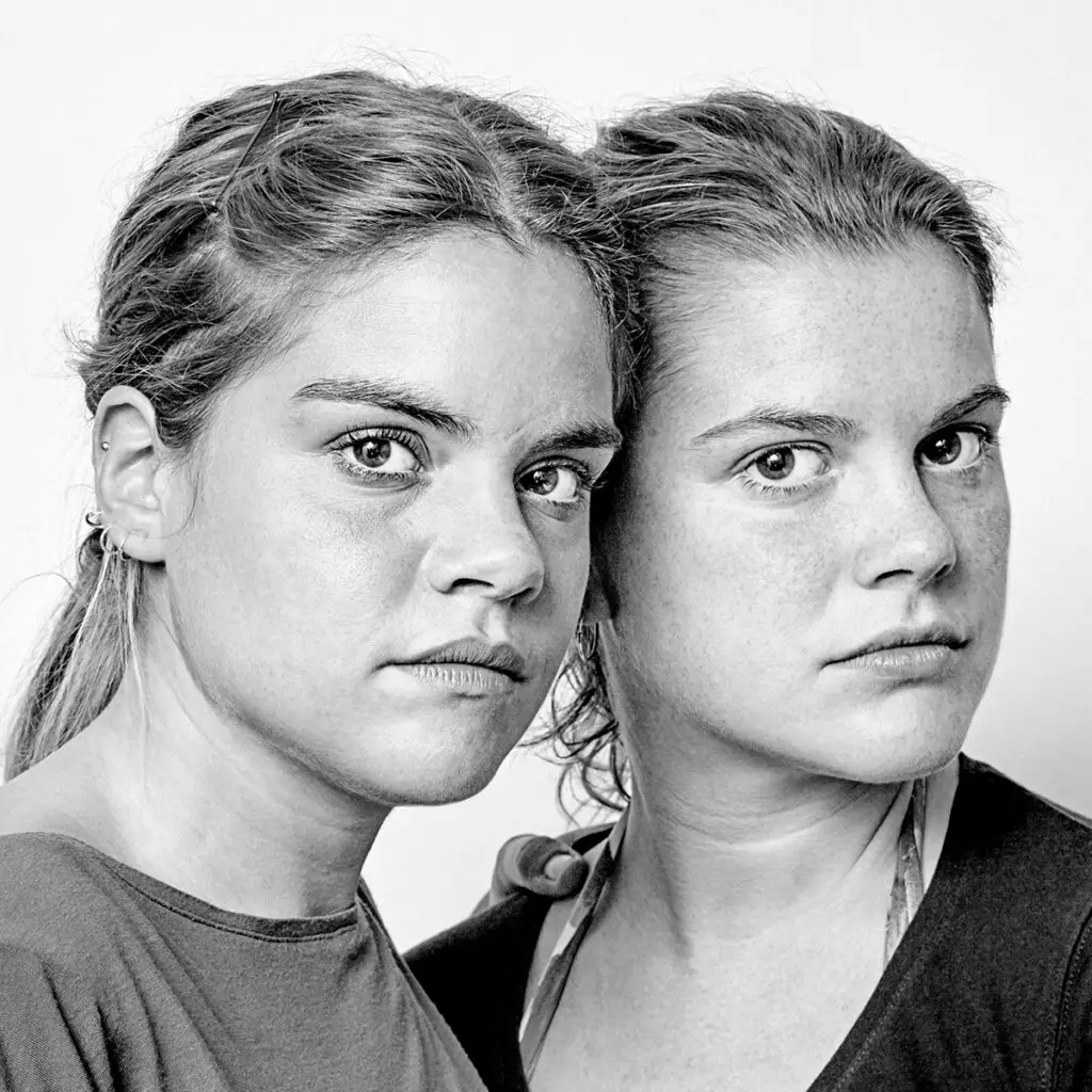 A Striking Resemblance- the photography of François Brunelle