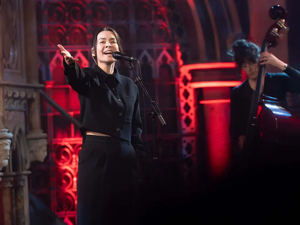 Mitski - 2023 - Union Chapel London - Raph Pour-Hashemi