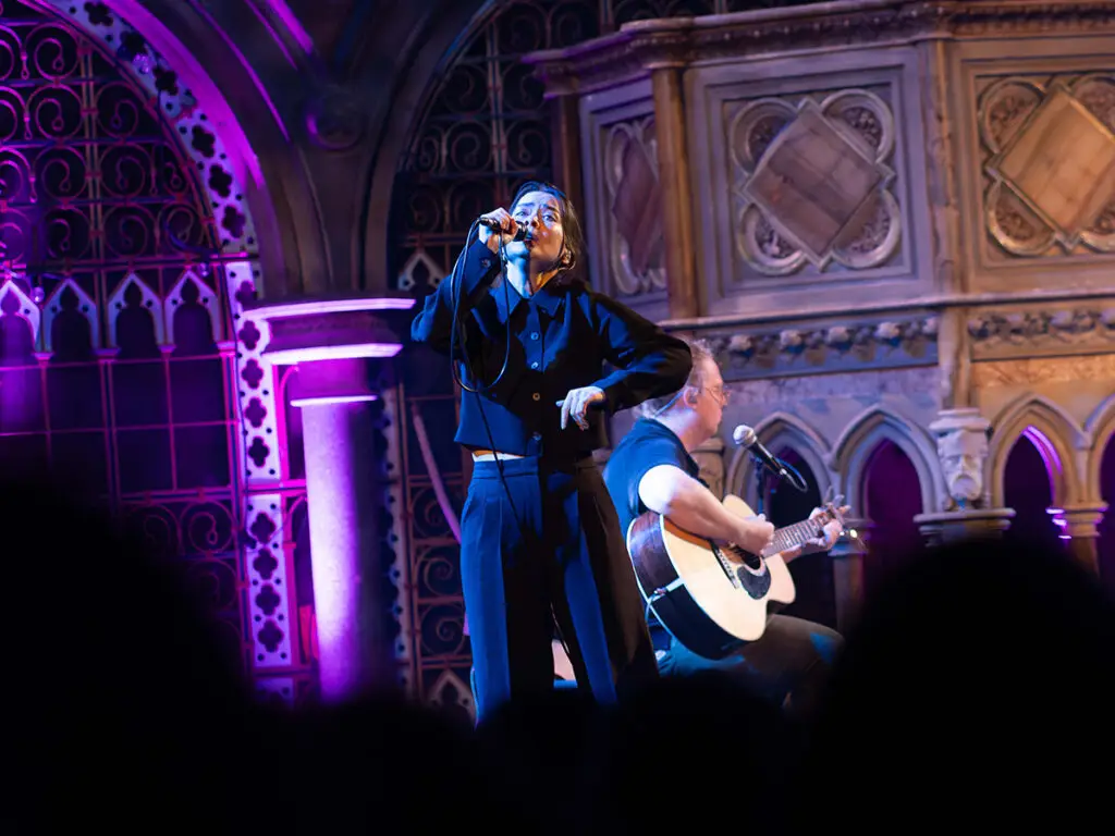 Mitski - 2023 - Union Chapel London - Raph Pour-Hashemi