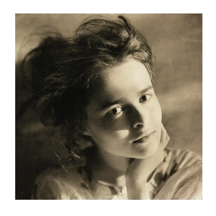 Helena Boham Carter shot by Derrick Santini in 2001
