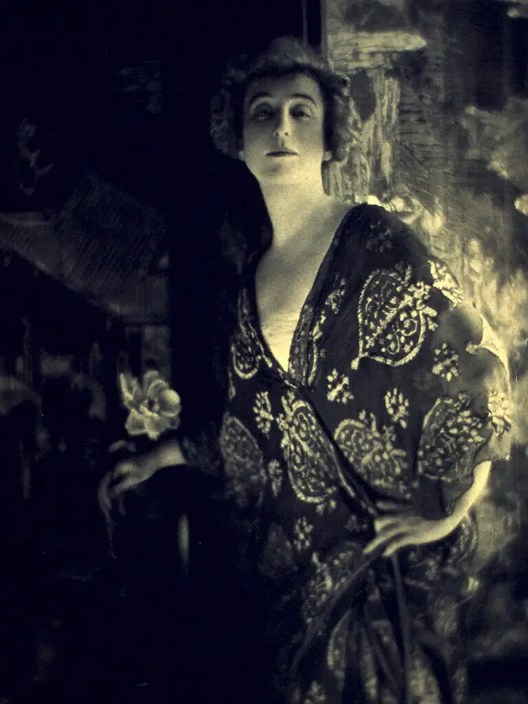 Ava Astor by Frances Benjamin Johnston