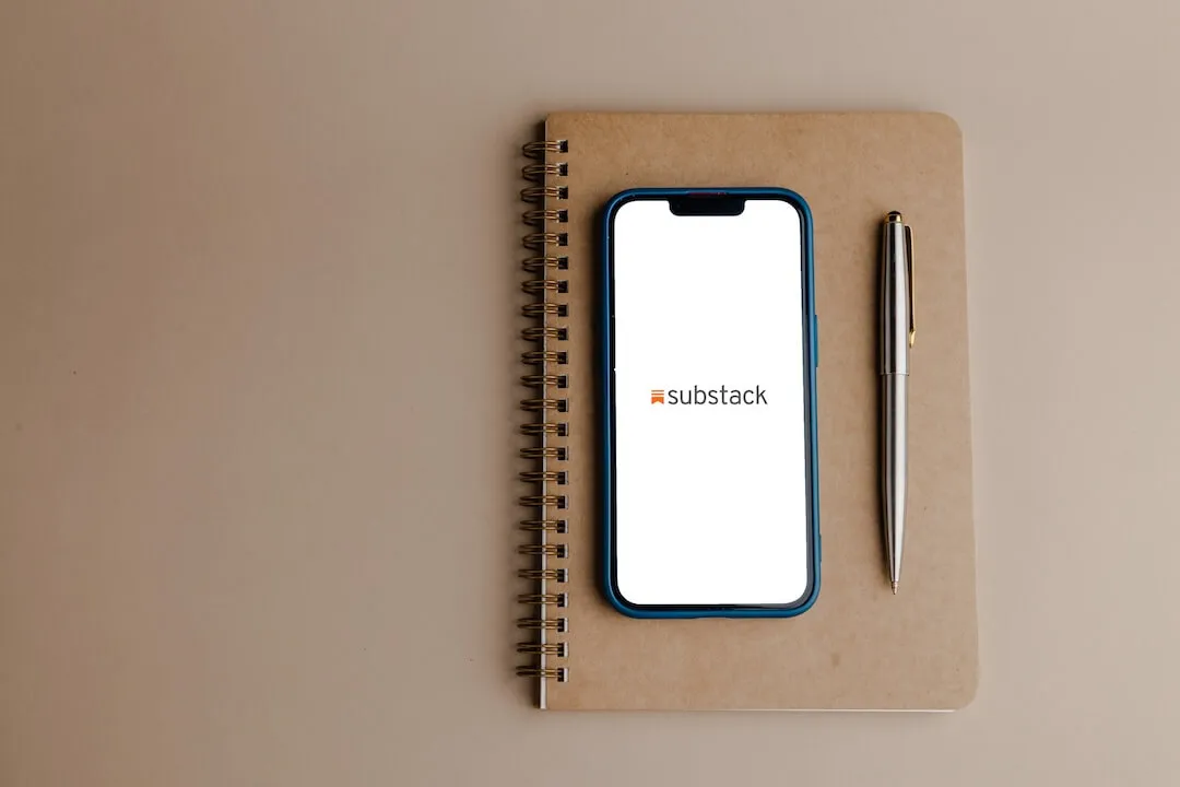 Esa credibilidad se convirtió en una ventaja cuando él y Alexios Mantzarlis cofundaron Indicator, a mediados de mayo, un boletín informativo y un sitio de noticias centrado en el engaño digital y las técnicas de investigación digital. Dijo que la marca de noticias falsas, aunque obsoleta, ha sido clave para el éxito inicial de Indicator.' width='1080' height='720' title=