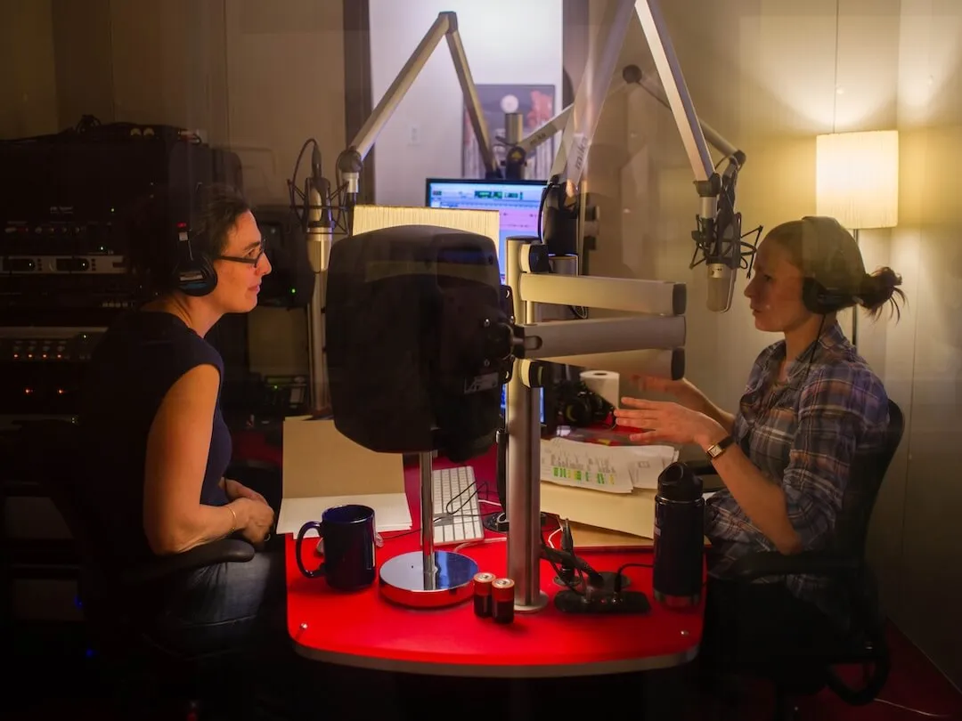 O sucesso descontrolado da Serial lançou podcasts para o mainstream' width='1080' height='810' title=