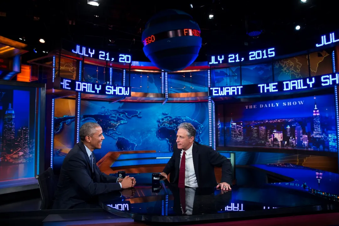 Quando Jon Stewart assumiu a sátira do ‘The Daily Show’ se tornou uma fonte de notícias confiável' width='1080' height='720' title=