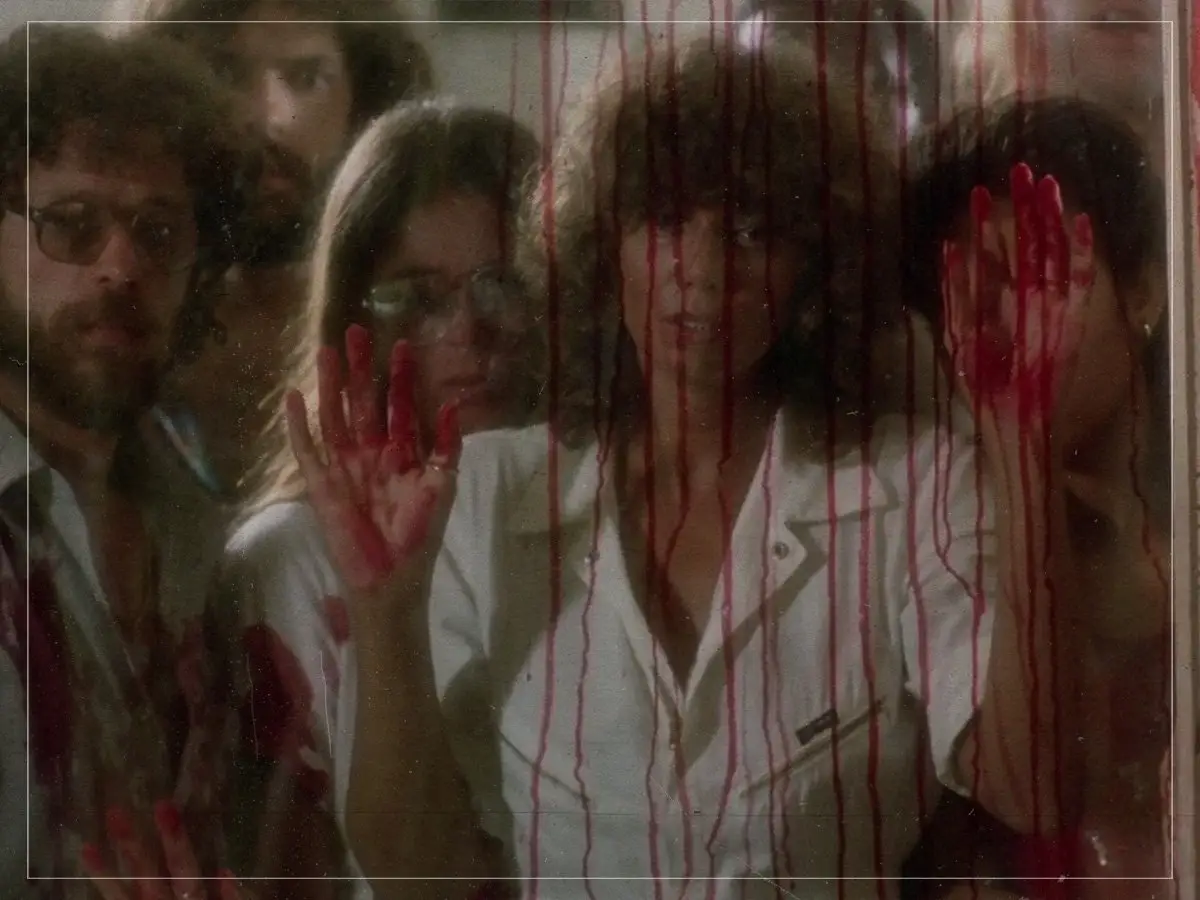 Piranha II The Spawing - James Cameron - 1982
