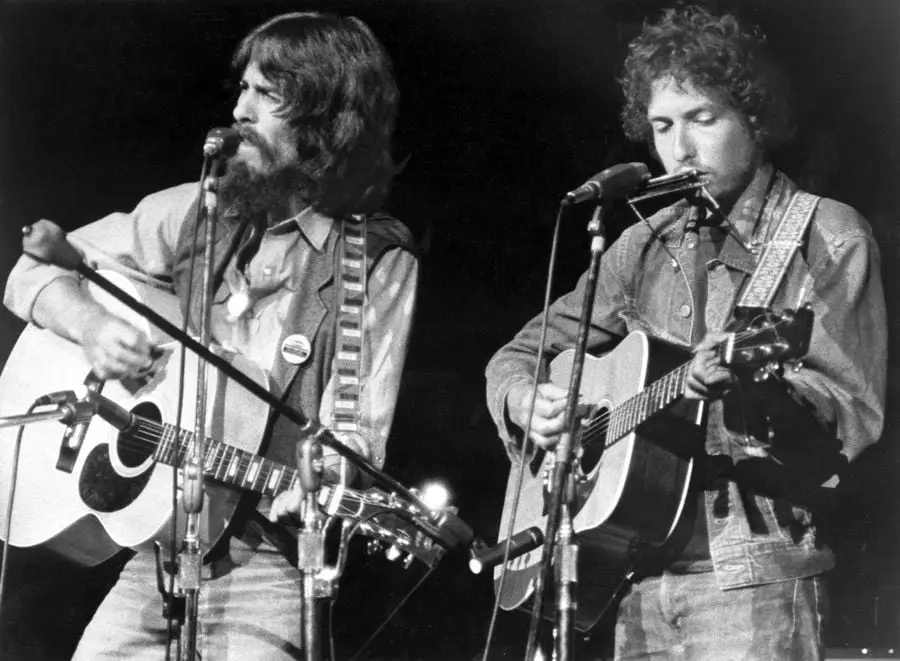 Rare audio of Bob Dylan and George Harrison covering The Beatles song