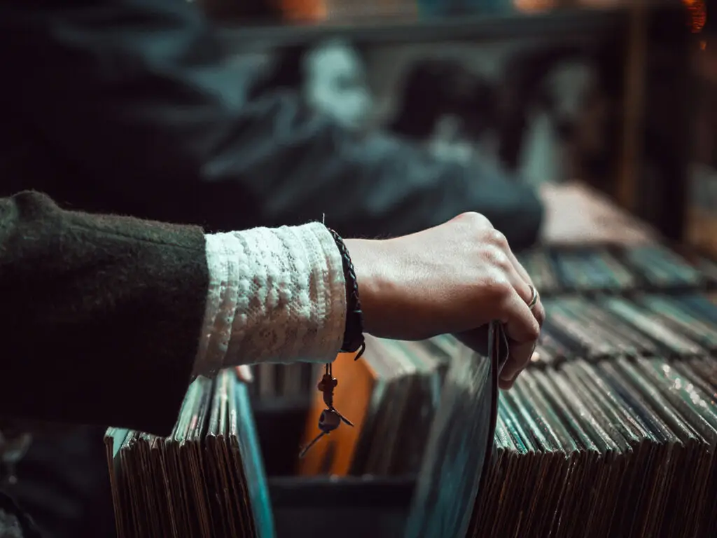 Record Shop - Record Store - Vinyl - Music - Sales - General