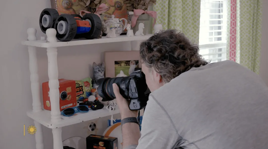 O correspondente da CBS Steve Hartman passou anos documentando silenciosamente a dor que as famílias não podiam deixar para trás' width='1080' height='602' title=