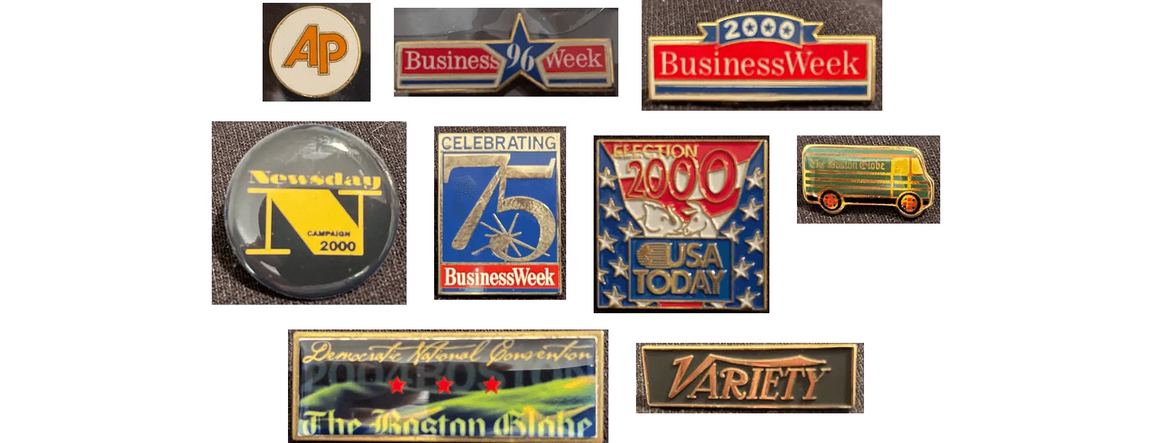 Uma breve história da mídia por meio de distintivos de convenções políticas' width='1632' height='628' title=