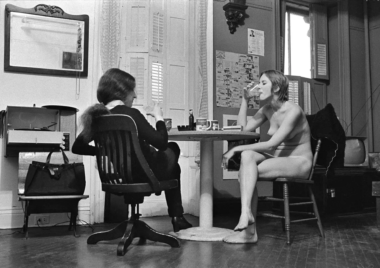 Fotos difíceis que gravam mentes livres dos anos 60 no Brooklyn, Nova York,