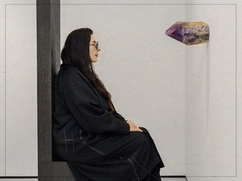 Marina Abramovic Exhibition Review: Fréquence de la guérison dans le MOCO Museo à Londres