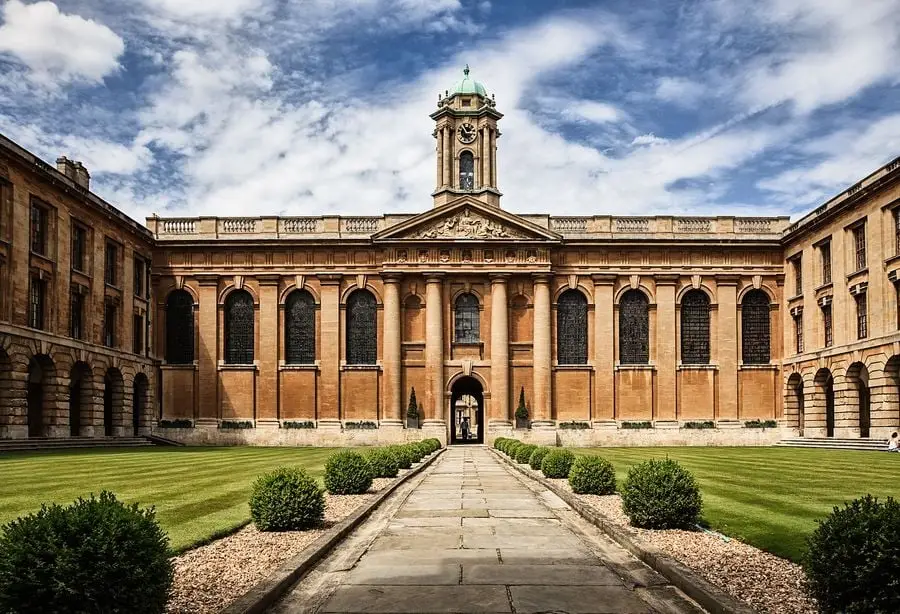 AI solía descifrar el código del antiguo pergamino de Oxford