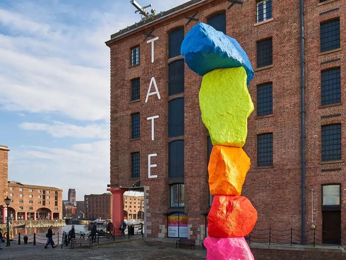 Tate Liverpool atrasa a reabertura até 2027 devido a problemas de financiamento