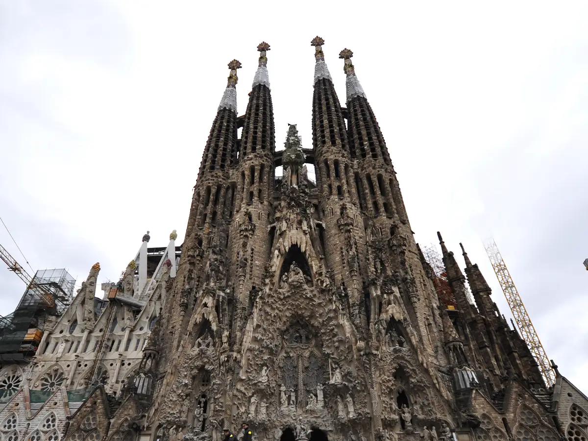 Fecha de finalización anunciada para Sagrada Familia en Barcelona
