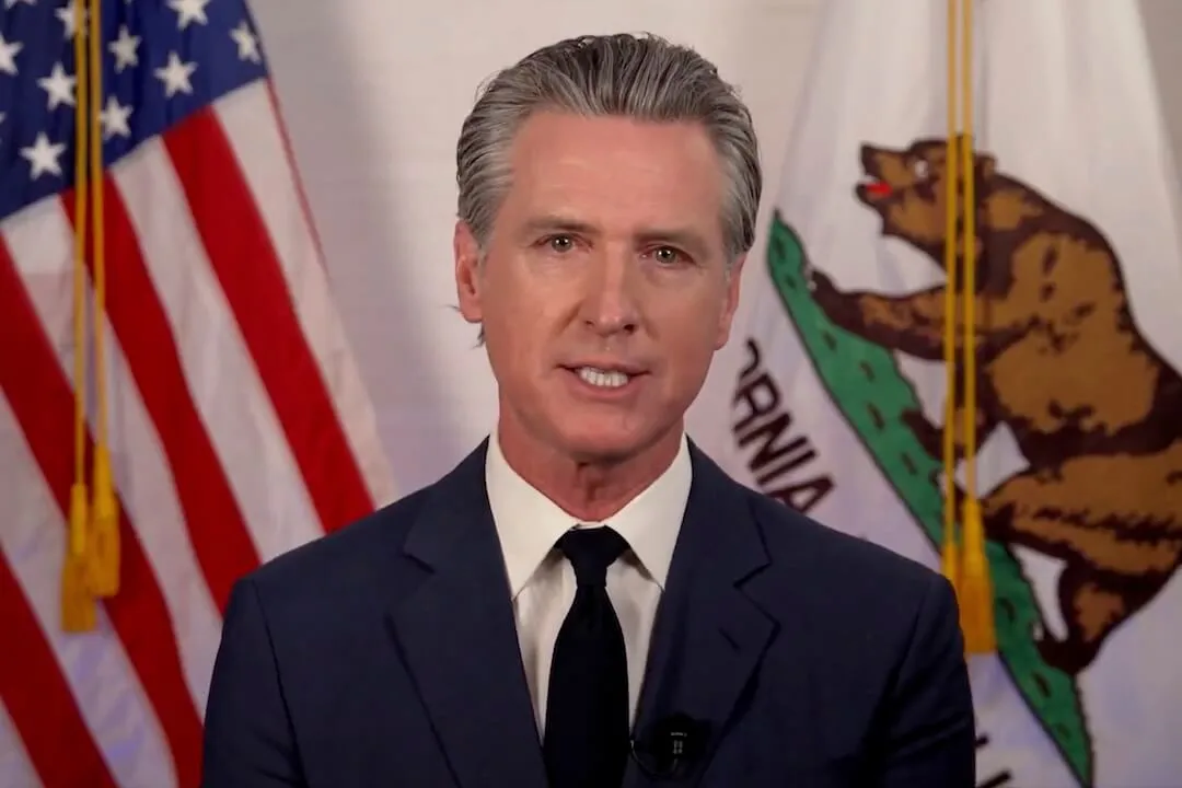 Os chatbots de IA alegaram erroneamente que as fotos das tropas de Gavin Newsom eram do Afeganistão
