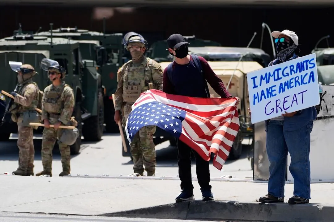 Opinião | Apesar do que seu feed mostra, Los Angeles não é uma zona de guerra