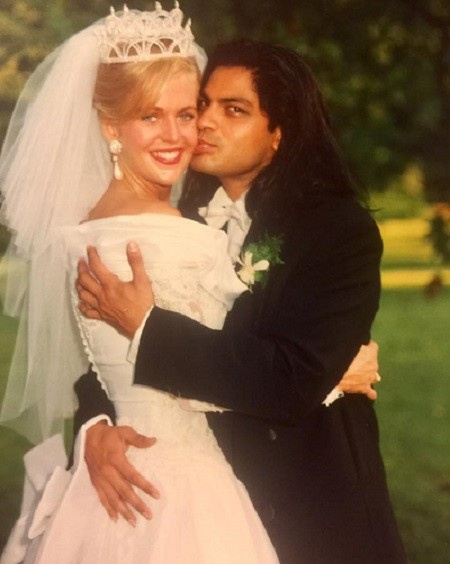   ashton arbab's parents on their wedding day. 