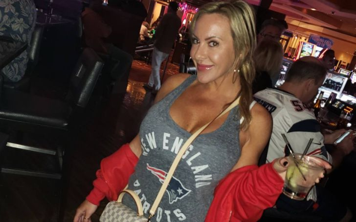 ¿Qué está haciendo la ex esposa de John Cena, Elizabeth Huberdeau, en 2021? biografía