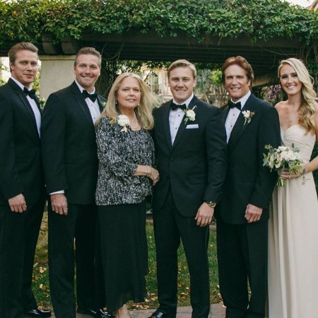   Taryn Van Dyke hat drei Geschwister