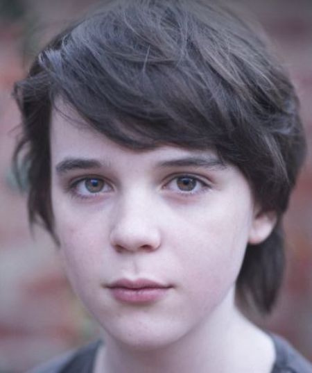 L'acteur Winta McGrath, élevé par les loups.