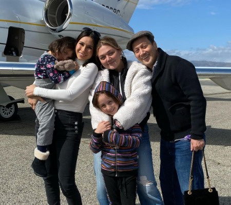   Madeline Robbie Schneider ha due fratelli