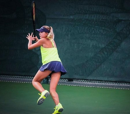   A filha de Wayne Gretzky, Emma Gretzky.