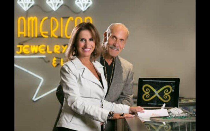   Chi è la moglie di Les Gold, Lili Gold? La sua biografia, carriera e relazioni