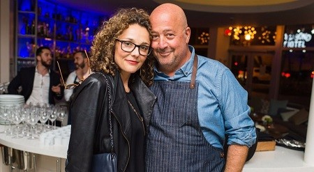 Andrew Zimmern y su esposa Rishia Haas se casaron entre 2002 y 2018.
