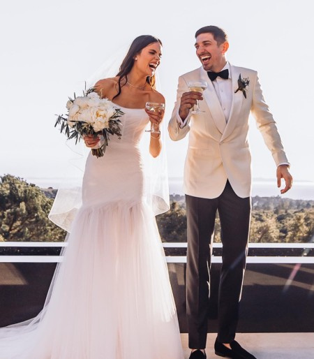   Andrew Schulz, moglie di Emma Turner, al loro matrimonio