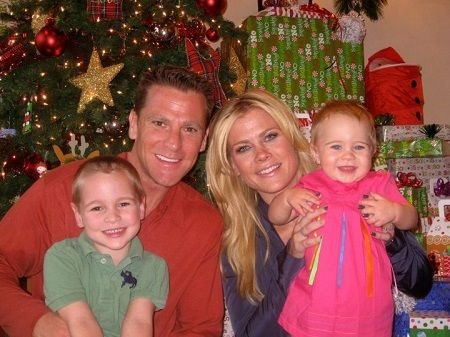 Alisson's beautiful family including his life partner and two children.