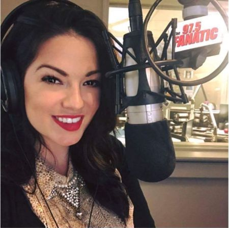 Egenolf es una exitosa personalidad de radio y televisión