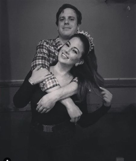 Natalie Egenolf con su novio Jax Mannetta