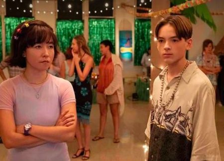   PEN15 attori Maya Erskine e Jonah Beres.