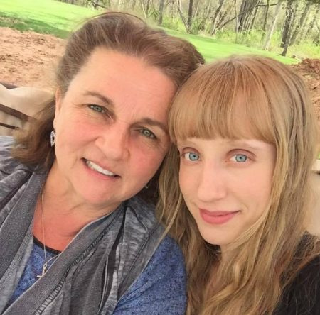 Luba Farmiga es madre de siete