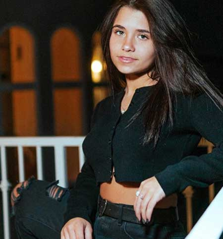 A estrela americana do TikTok Nessa Barrett