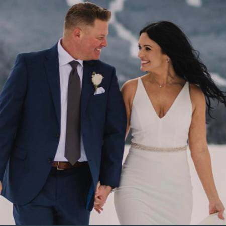   Kristi Branim Fox con su prometido; se divorció de su exmarido