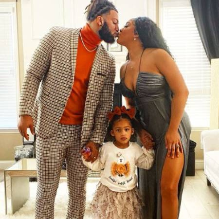   Natalie Nunn con suo marito e sua figlia