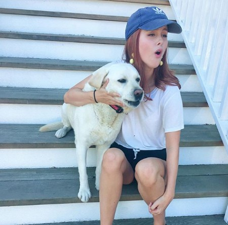 Leanne Lapp avec son chiot Rosie