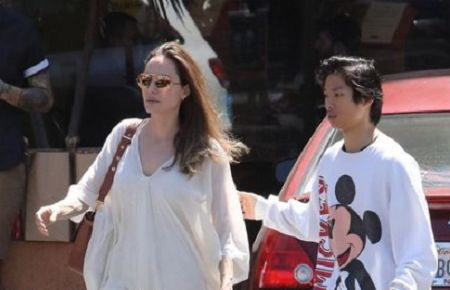 Pax Thien mère adoptive