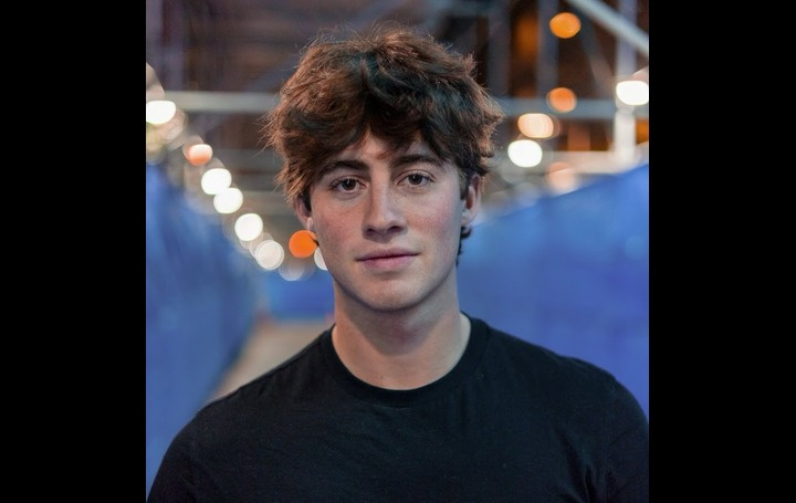   Todo sobre Garrett Clark: padres, novia, biografía