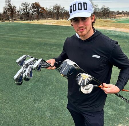   YouTuber y golfista Garrett Clark