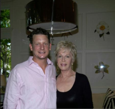 Sandy Corzine Mère Nancy