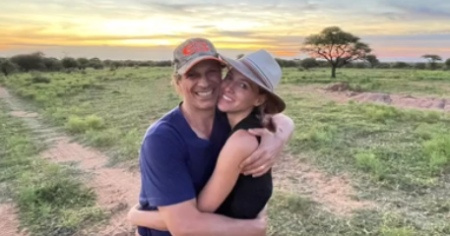 Nick Cokas agora é casado com a agora esposa Roxane em 2022