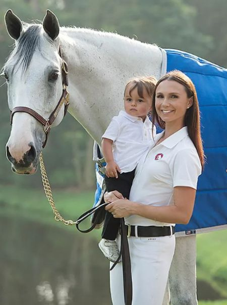   Jasper è il nome di Georgina's son 