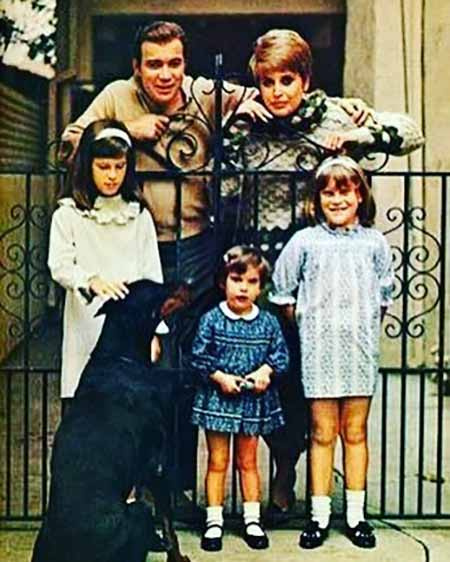 Kindheitsfoto von Lisabeth Shatner mit ihrer Familie