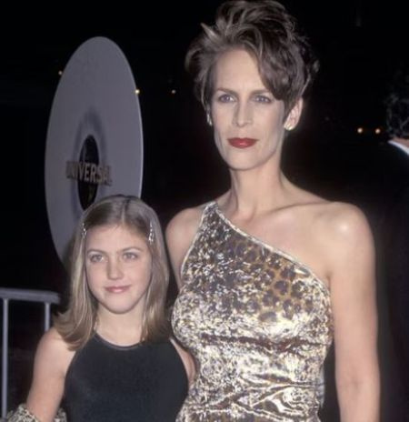 Annie Guest es la primera hija adoptiva de la actriz de Holloween, Jamie Lee Curtis.