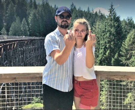Produtor e ator Jameson Parker com seu então noivo e atriz de enfermeiras Tiera Skovbye.