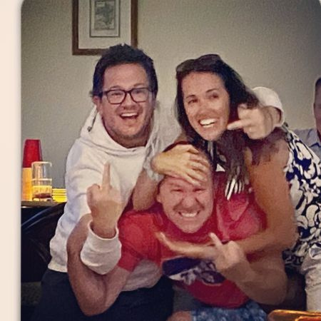   Brian e i suoi due fratelli, Scott e Nicole